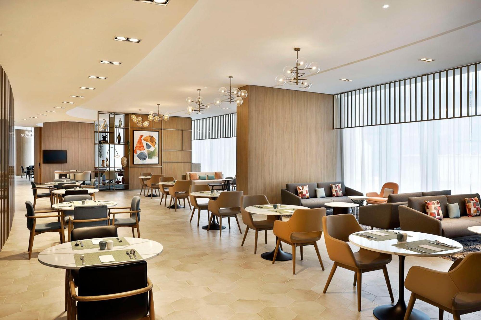 Hilton Garden Inn Dubai Business Bay Exterior photo